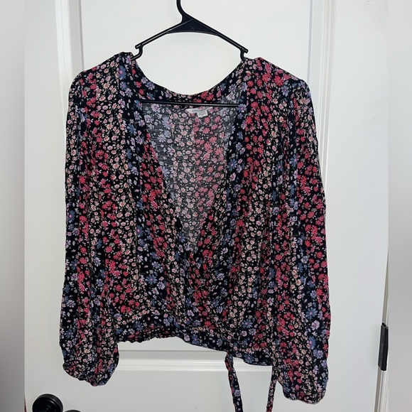 American Eagle Floral Ombré Long Sleeve Blouse Size XL - Picture 2 of 7